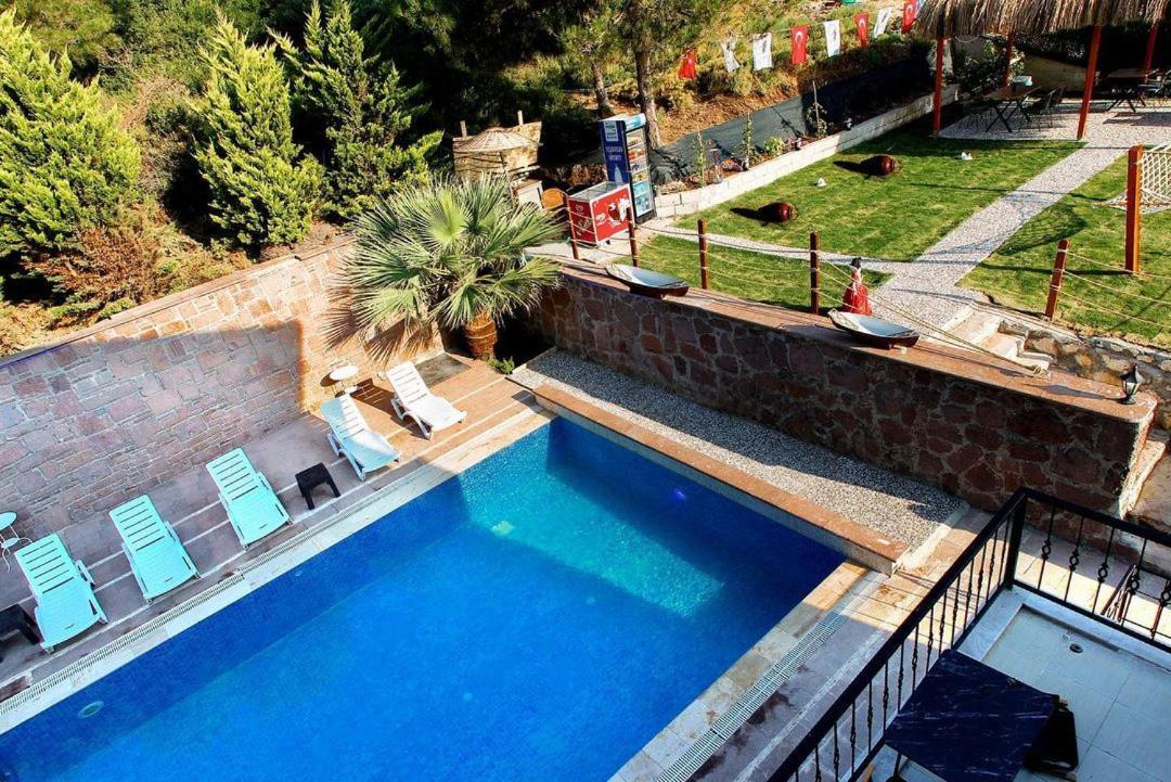 Yeni Foca Butik Otel ภายนอก รูปภาพ