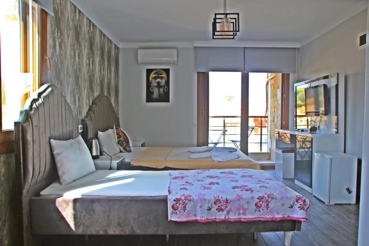 Yeni Foca Butik Otel ภายนอก รูปภาพ